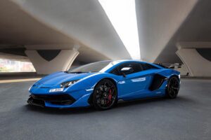 Rent Lamborghini Aventador