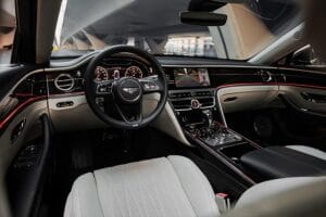 Интерьер Bentley Flying Spur