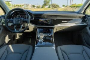 Аренда Audi Q7 в Дубае