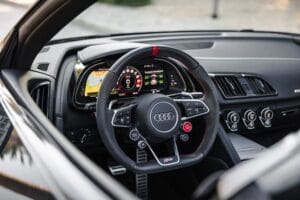 Audi R8 Spyder mieten in Dubai