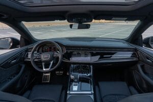 Audi RS Q8 mieten in Dubai