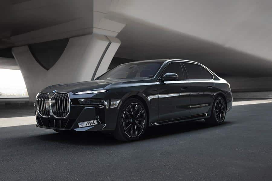 BMW 760i mieten in Dubai