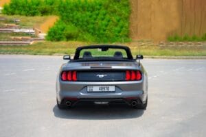 Аренда Ford Mustang в Дубае, ОАЭ.