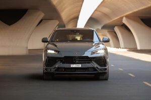 Location de Lamborghini Urus à Dubaï