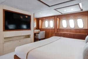 Bebroom inside yatch
