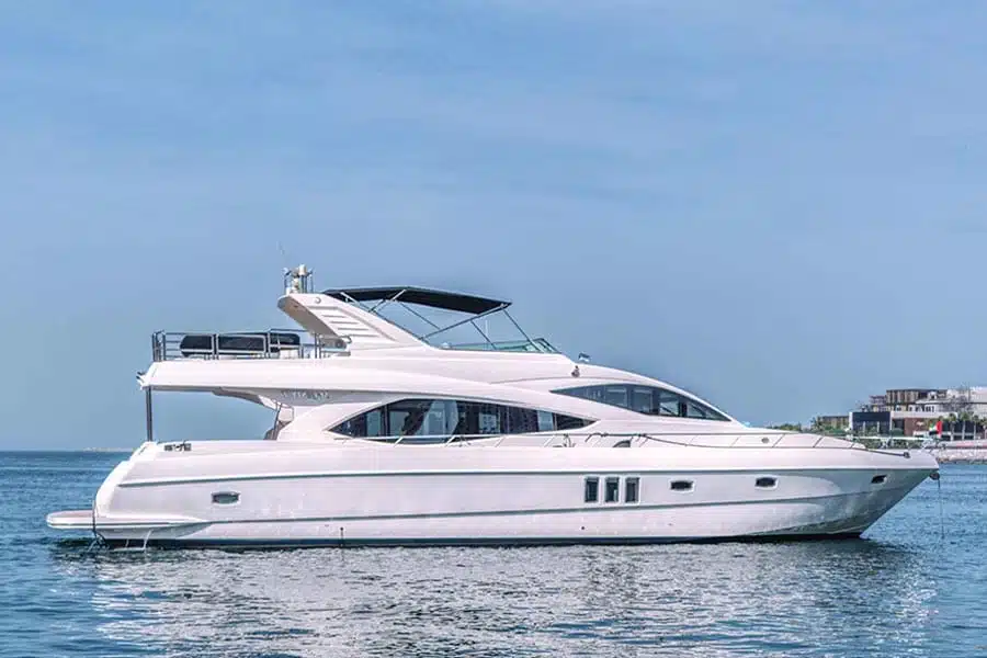 booking yacht in dubai