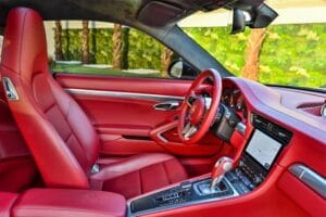 Innenraum unseres Porsche-Mietwagens