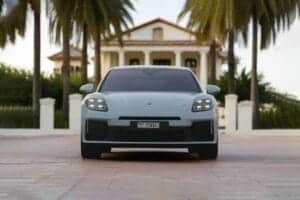 Renta Porsche car in dubai