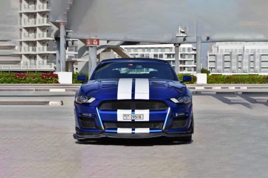 Арендуйте Shelby Mustang.