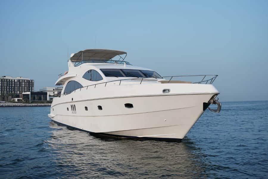 MAJESTY 88 Yacht