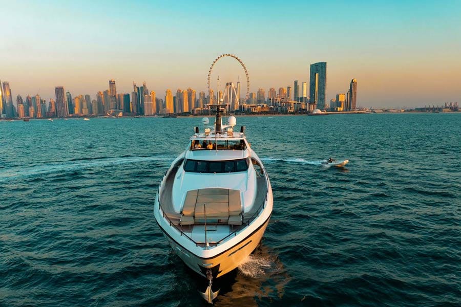 Rent a Yache in Dubai