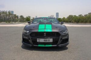 Location de Mustang à Dubaï
