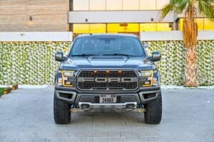 Location de Ford Raptor à Dubaï