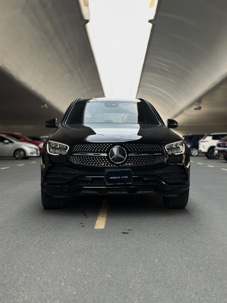 تأجير سيارة مرسيدس GLC 300 في دبي