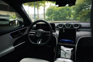 Аренда Mercedes C200 в Дубае